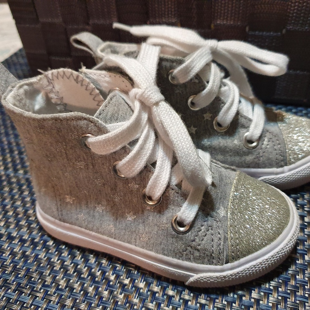 Girls High Top Sneakers - Toddler Size 5